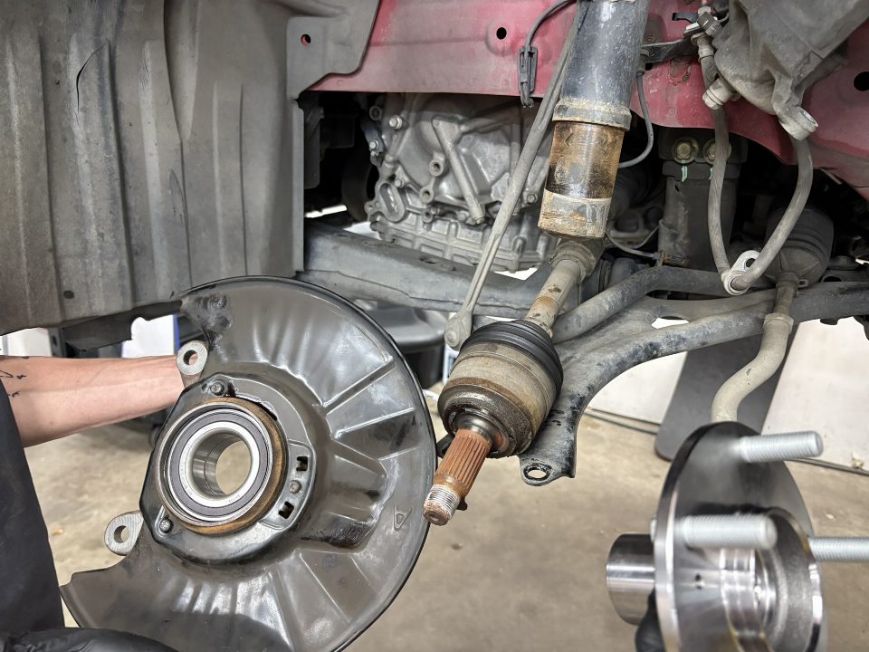 Replacing Wheel Bearing - Honda Civic